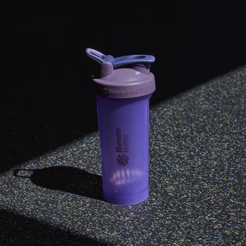 BlenderBottle Classic V2 Shaker Bottle Perfect for Protein Shakes and Pre Workou