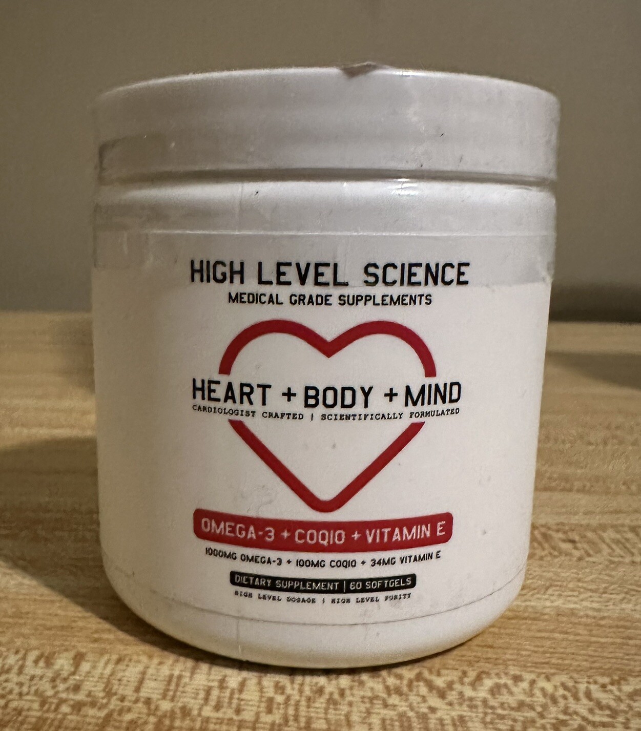 High Level Omega 3, CoQ10 & Vitamin E, With Fish Oil DHA/EPA 60 Soft gels 06/26