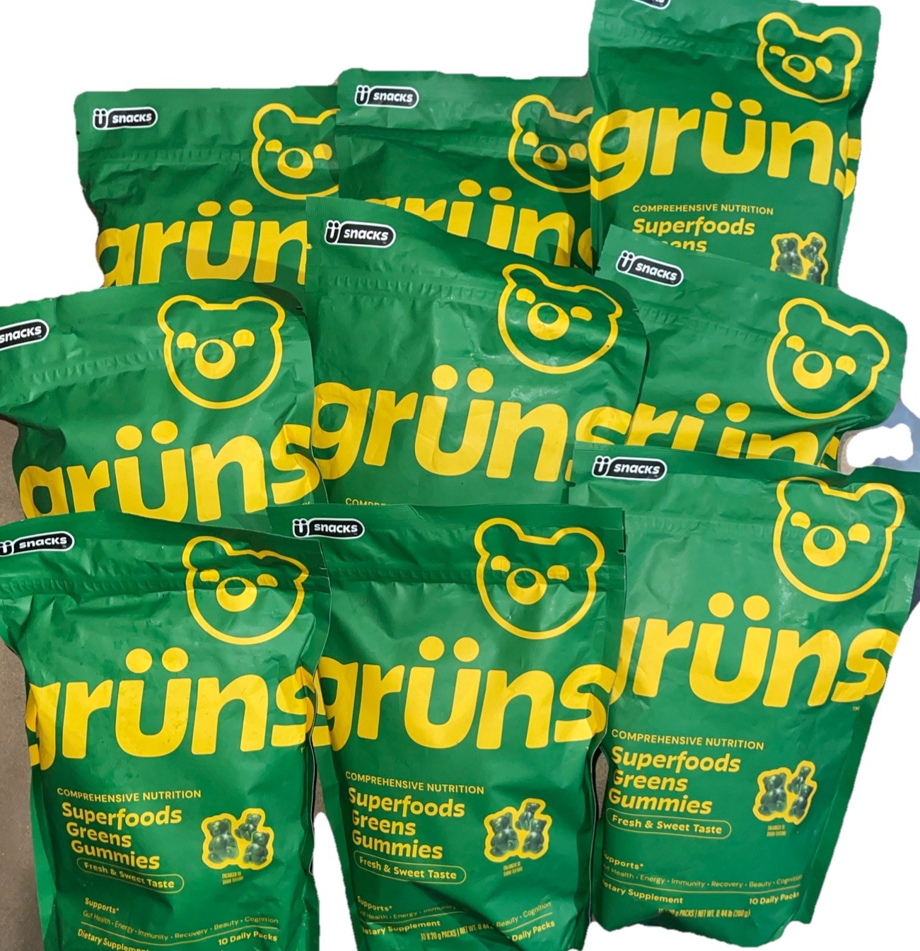 Gruns Adults Super Greens Gummies, Multivitamin Superfood Gummy Bears 90X8=720