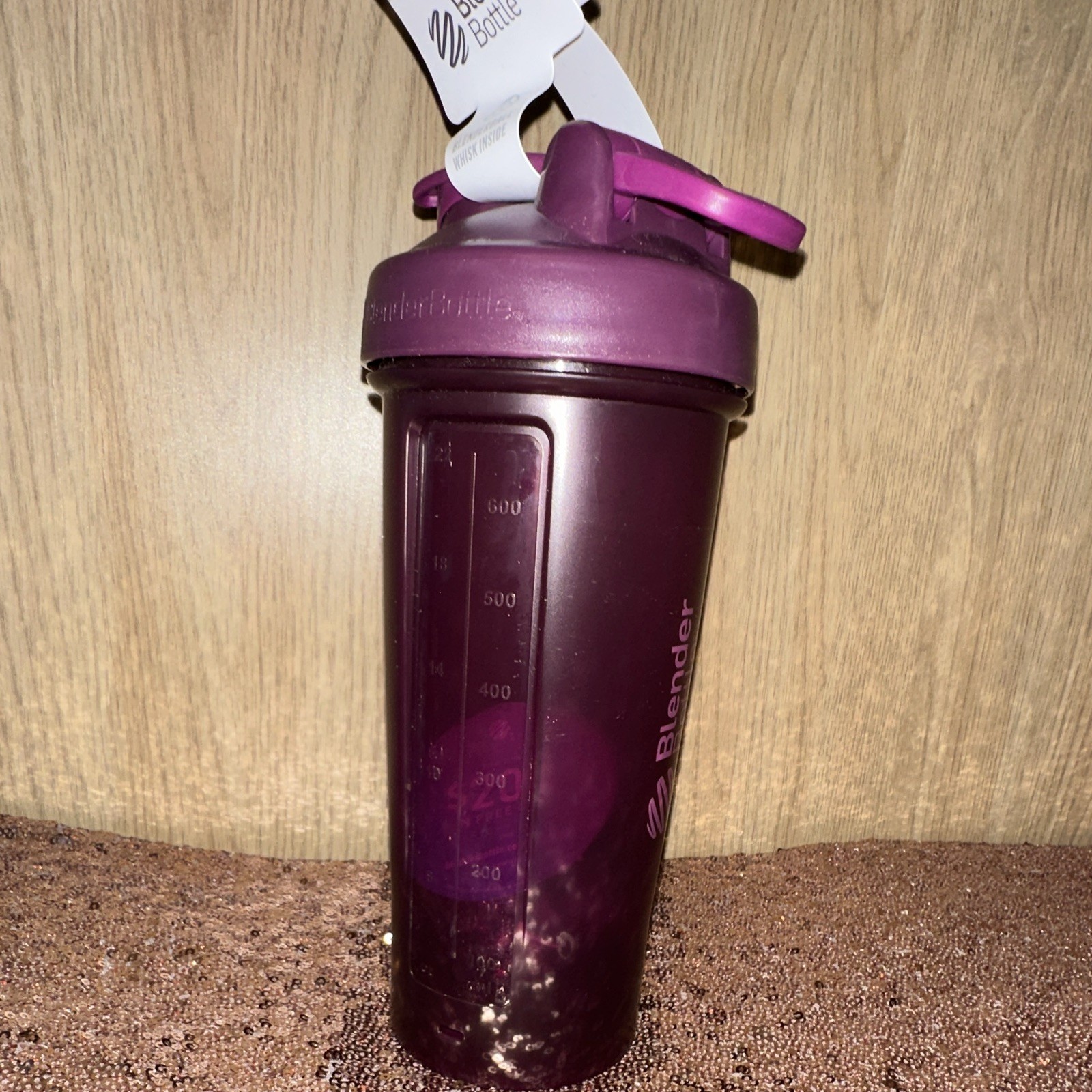 BlenderBottle 20 fl oz Purple Shaker Bottle w/ Mixer Ball Screw-On Lid Plastic