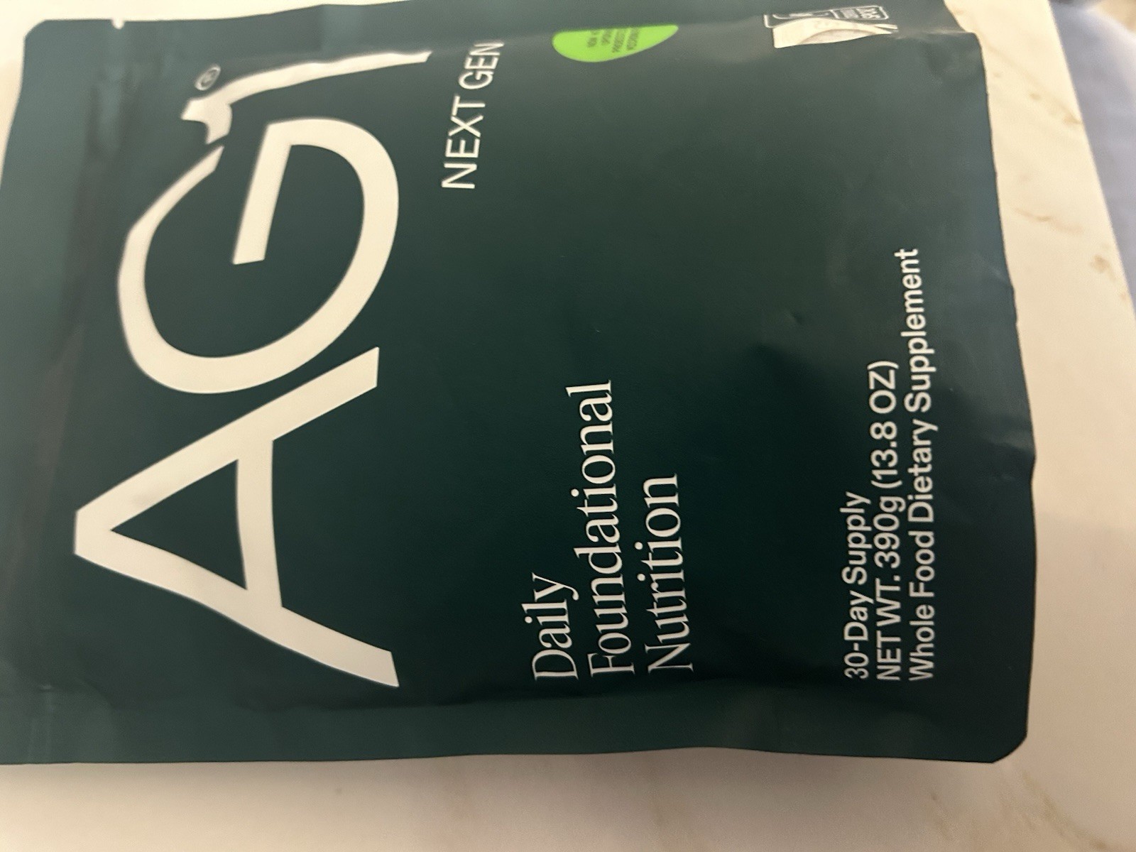 AG1 Greens Powder Supplement (Starter Kit: 30 Servings, Shaker and Scoop)