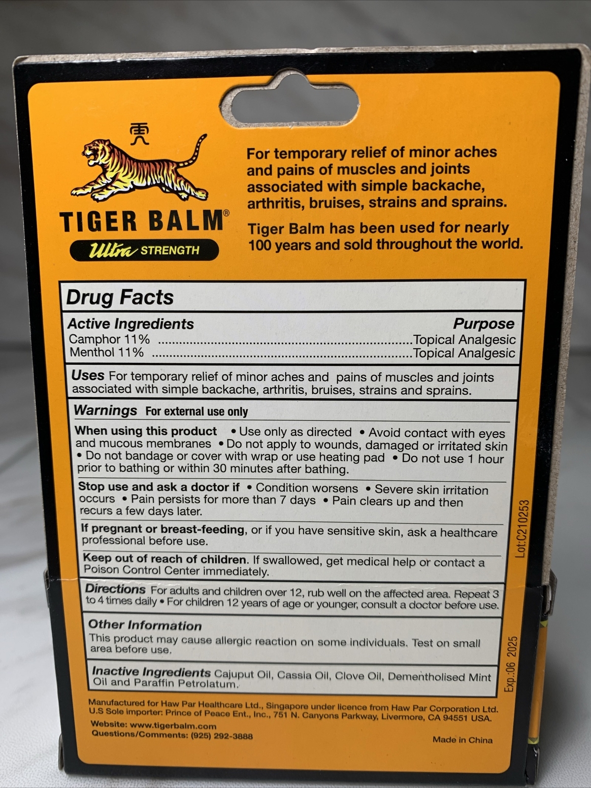 Tiger Balm Ultra Strength Pain Relieving Ointment Non-Staining 18 gm EXP 06/2025
