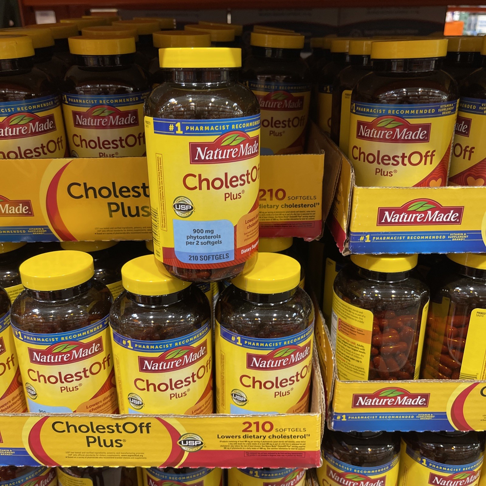Nature Made CholestOff Plus 900 mg 210 Softgels x 2 bottles ( EXP Sep/2027 )