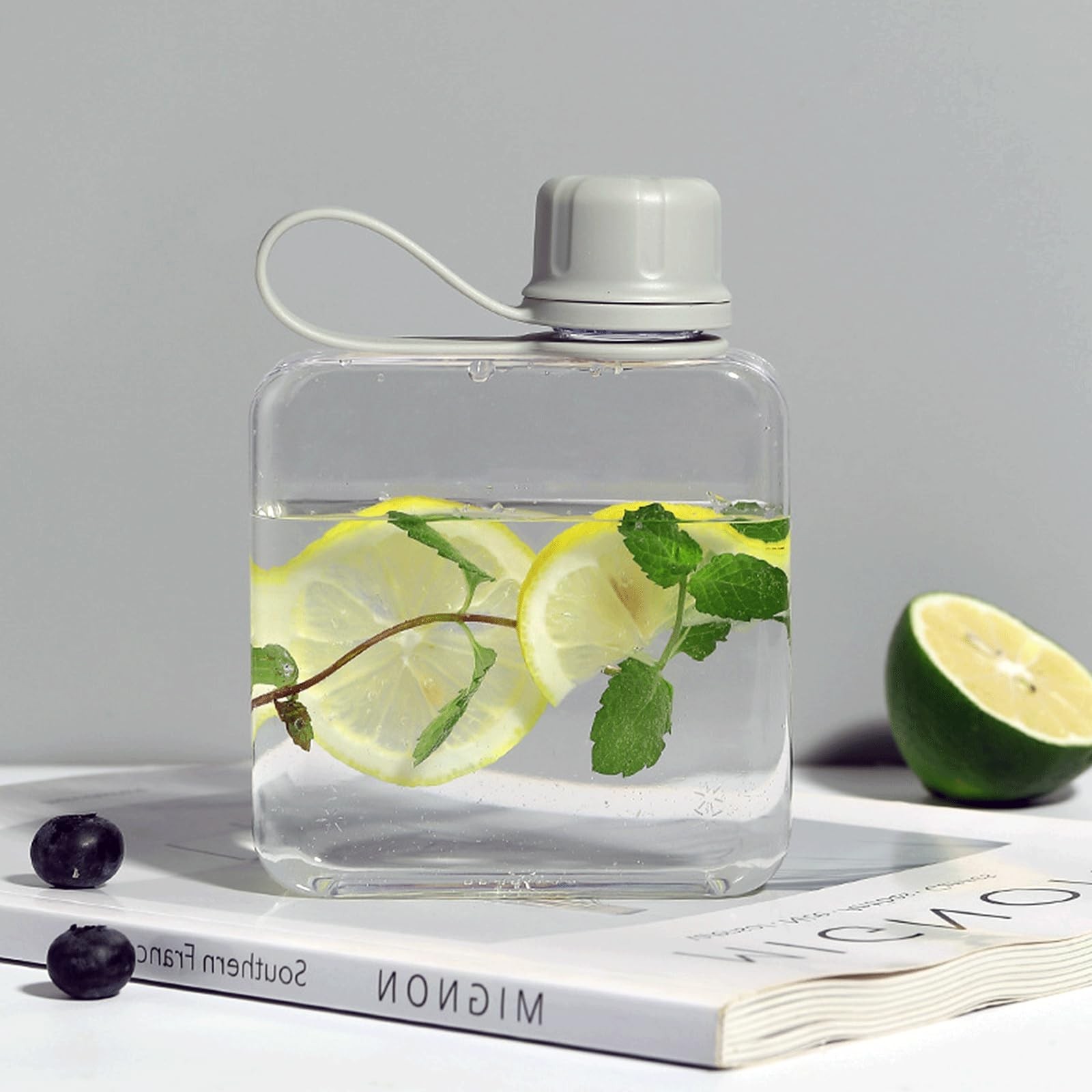 Qusmeiyici 10.8 oz/320 ml Flat Travel Water Bottle, BPA Free Ounces
